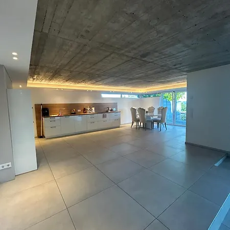 Moderne In * Bergisch Gladbach